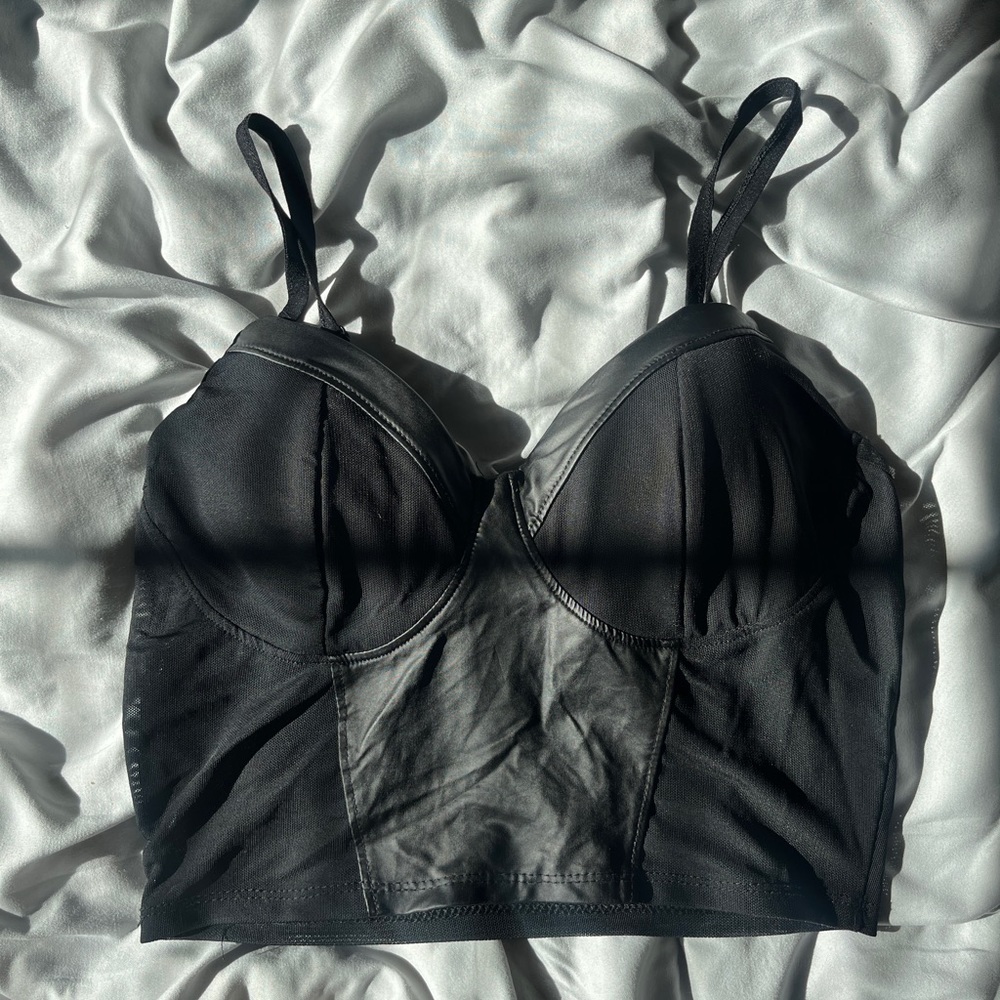 Black crop top